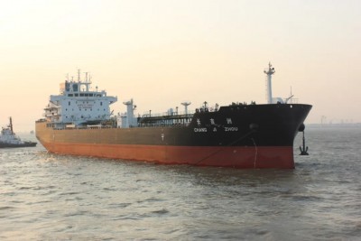 24000吨原油船“长吉洲”轮02.jpeg