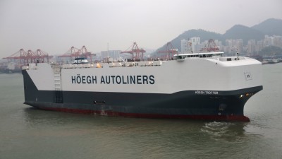 hoegh-trotter.jpg